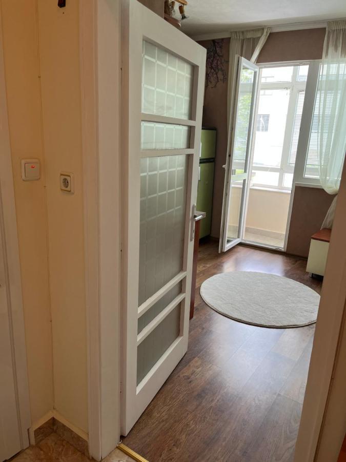 Apartment Acacia Varna Esterno foto
