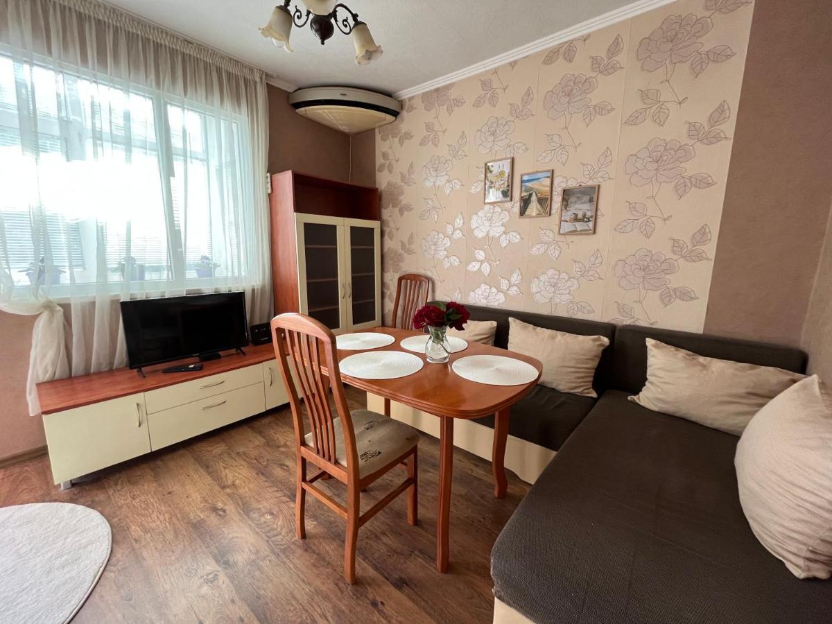 Apartment Acacia Varna Esterno foto