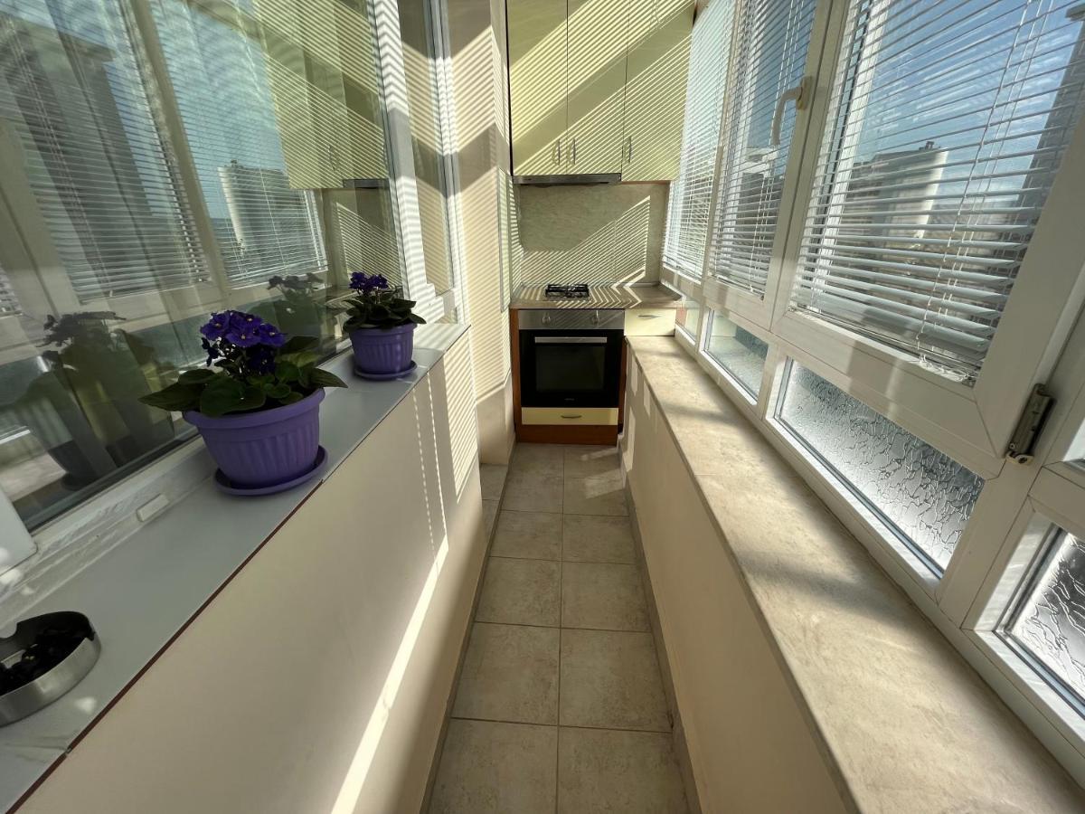 Apartment Acacia Varna Esterno foto