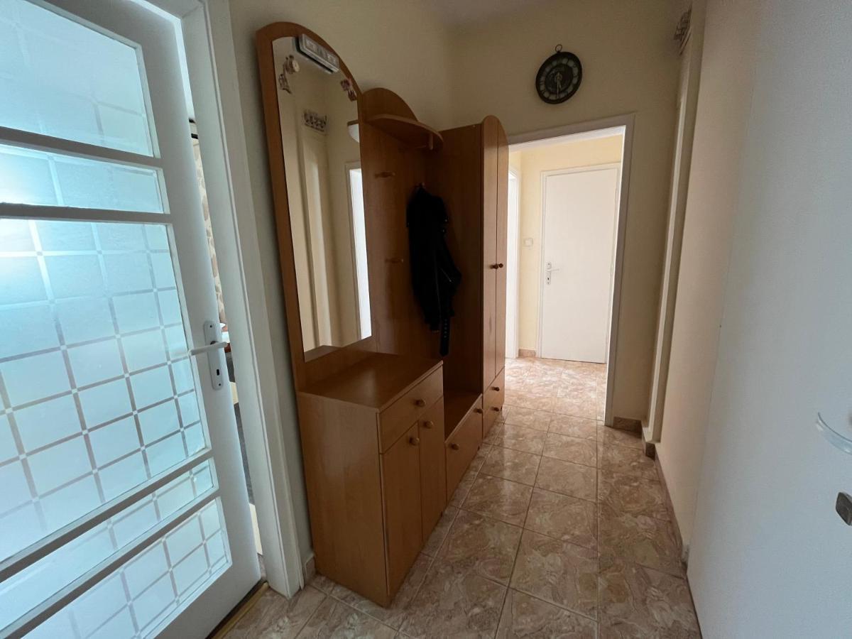 Apartment Acacia Varna Esterno foto