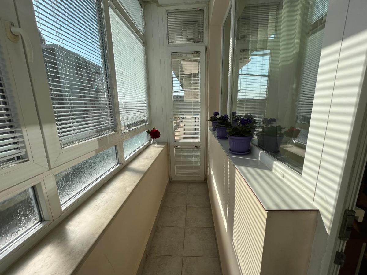Apartment Acacia Varna Esterno foto